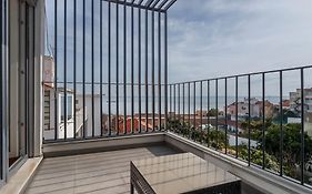 Barbadinhos Apartments In Lisbon Historic Neighborhood